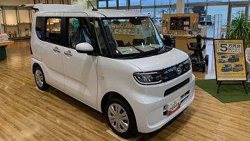 店内展示車両がタントになりました!